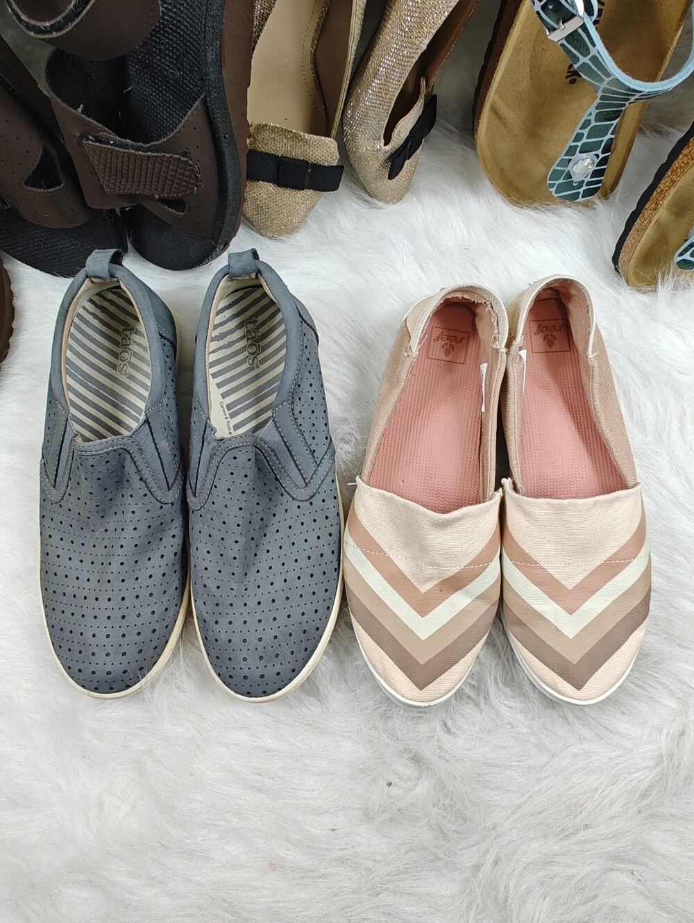 Taos Court Blue Slip On Comfort Shoe + Reef Rose Print Slip On Bundle Women Sz 8